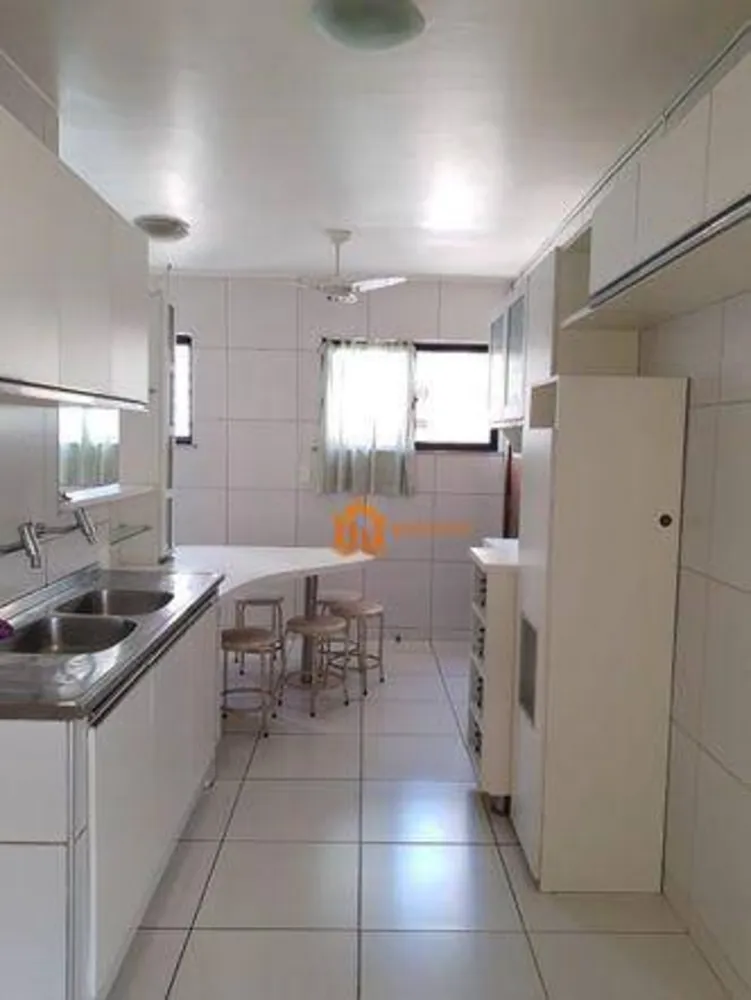 Apartamento, 3 quartos, 121 m² - Foto 3