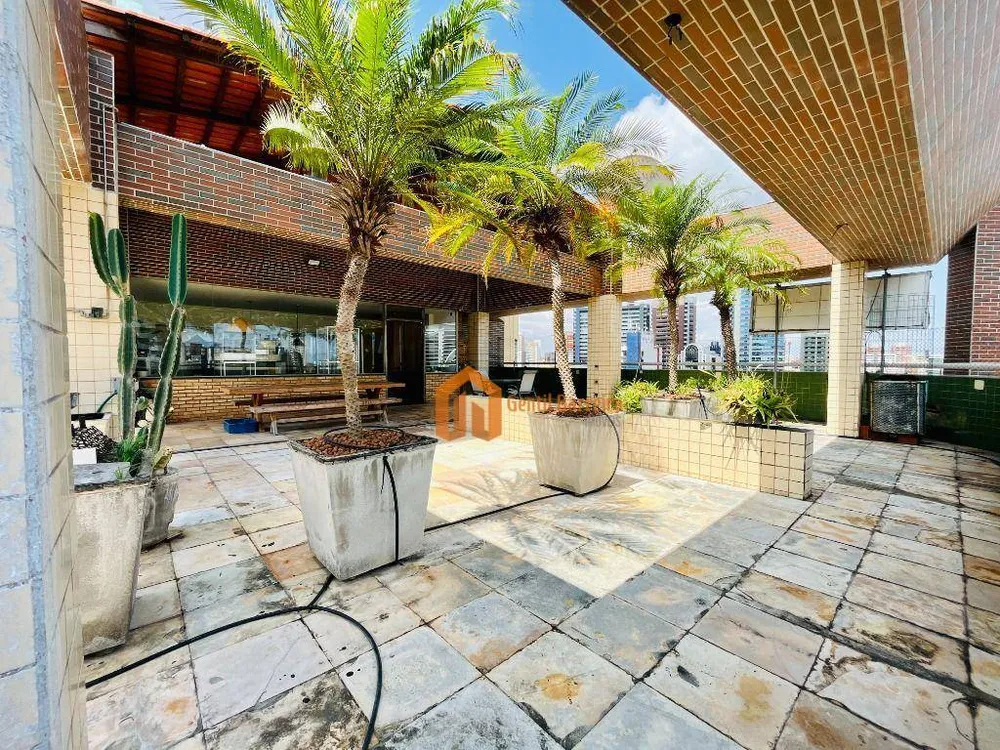 Cobertura, 3 quartos, 294 m² - Foto 2