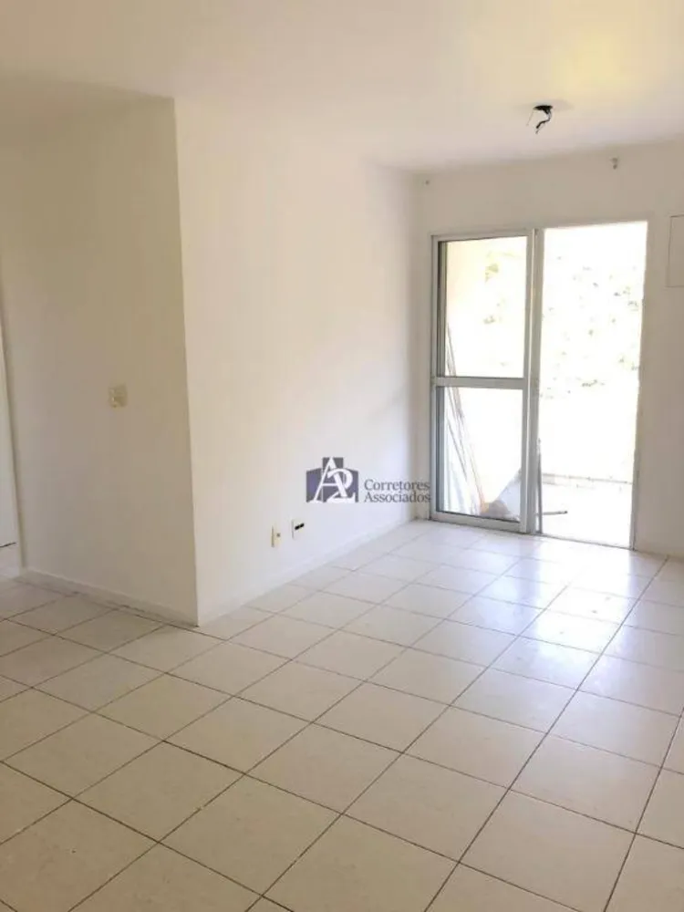 Apartamento, 3 quartos, 76 m² - Foto 2