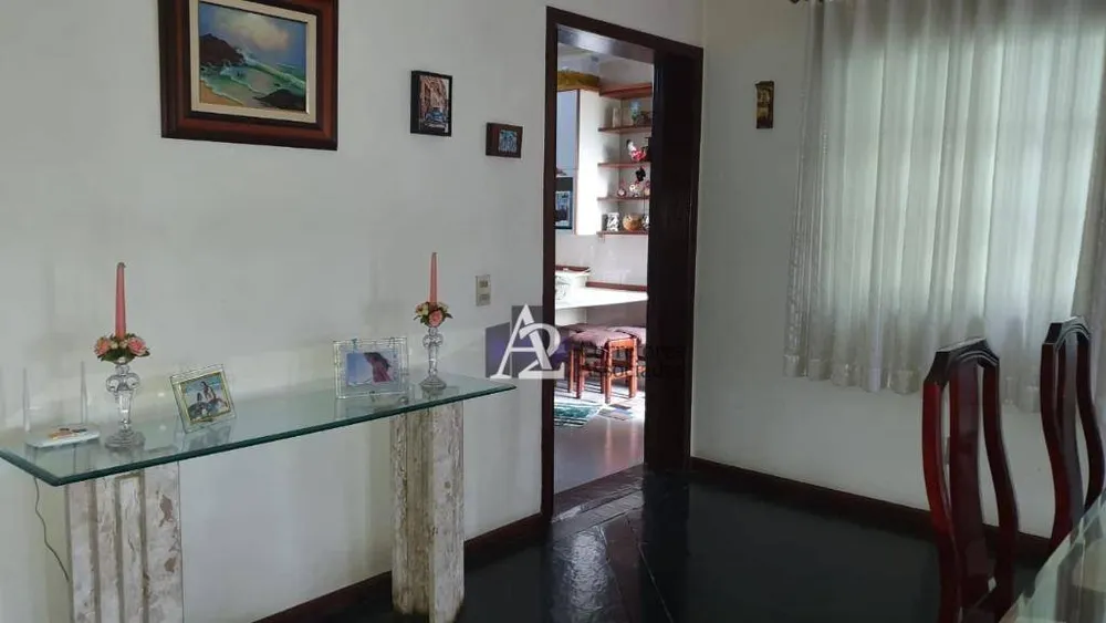 Casa, 3 quartos, 228 m² - Foto 3