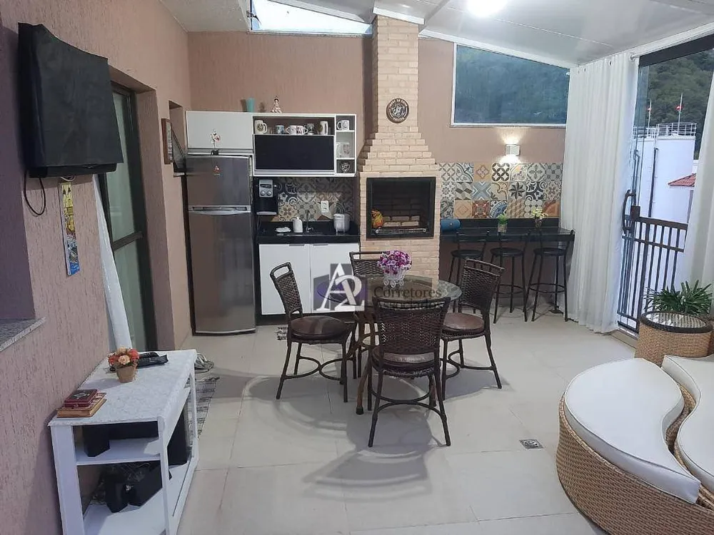 Cobertura, 3 quartos, 130 m² - Foto 1