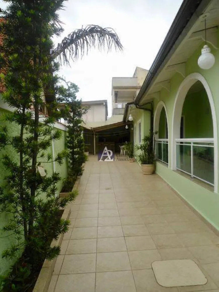 Casa, 3 quartos, 238 m² - Foto 3
