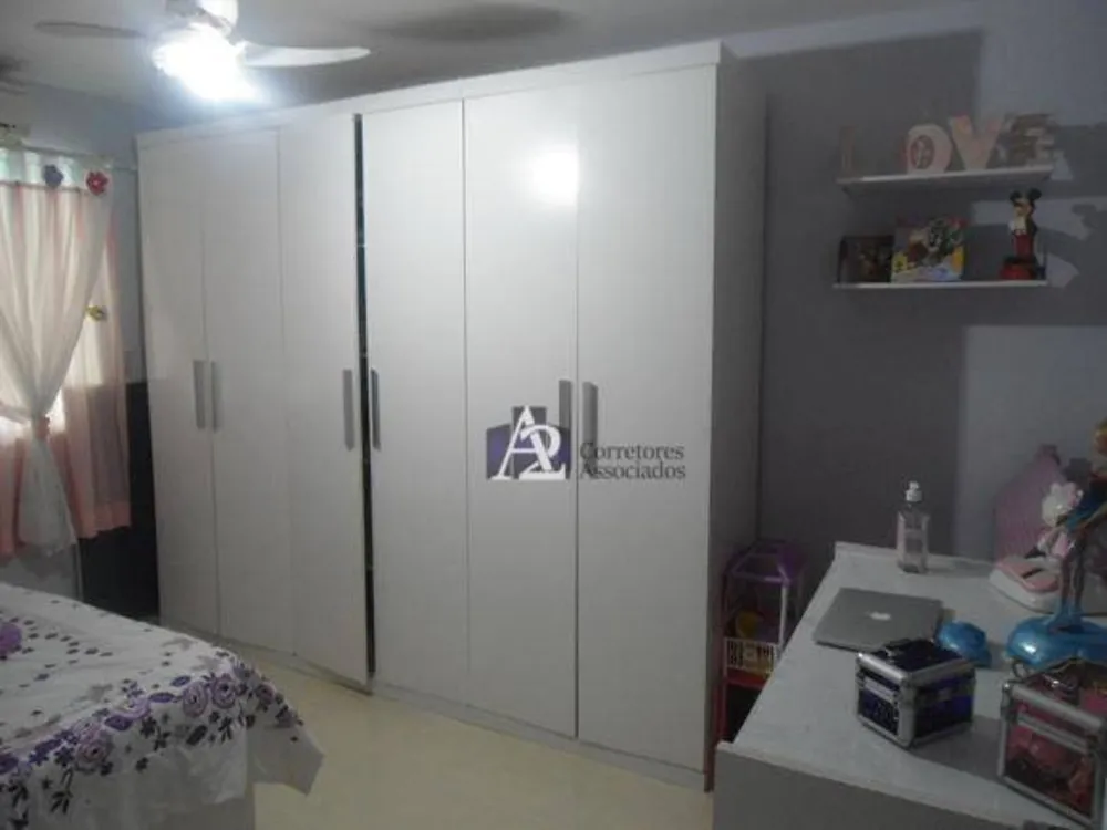 Casa, 3 quartos, 238 m² - Foto 13