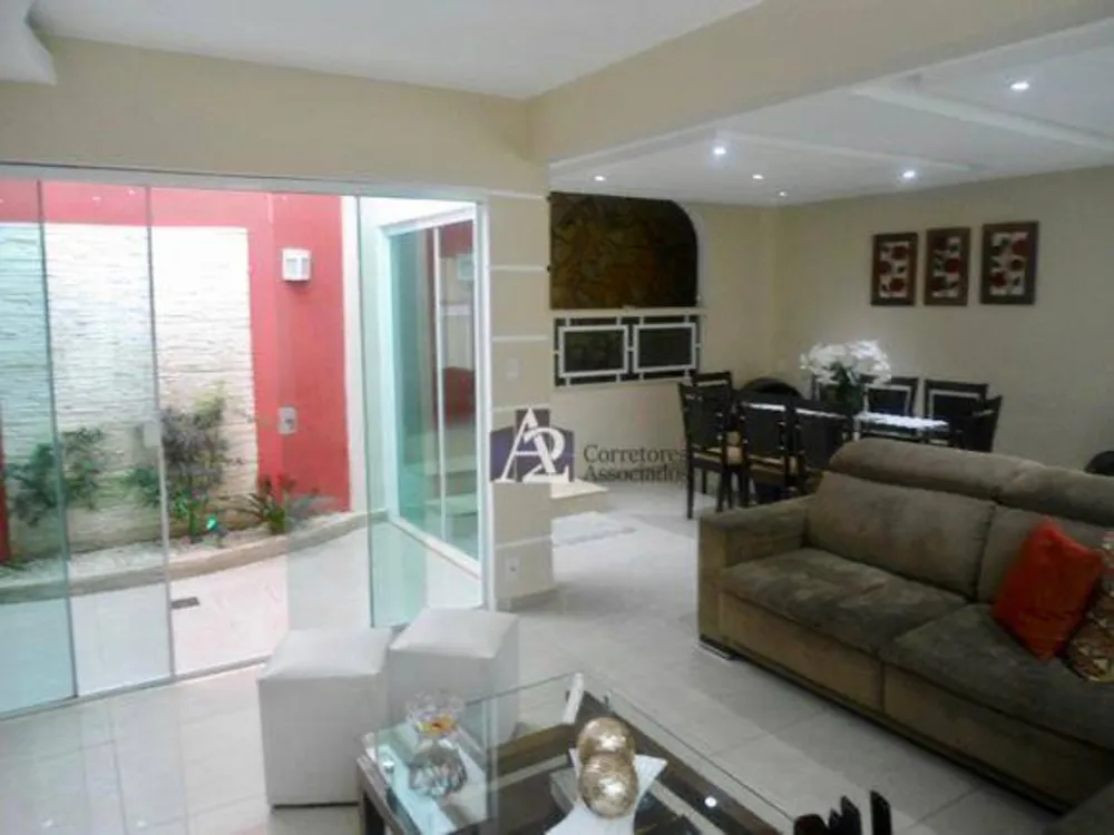 Casa, 3 quartos, 238 m² - Foto 11