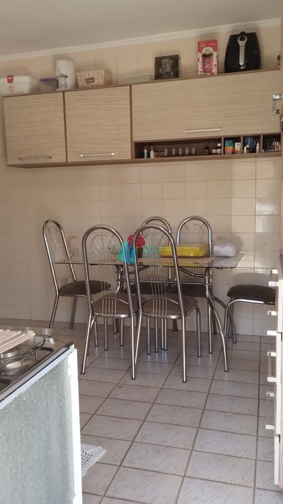 Casa, 3 quartos, 162 m² - Foto 2