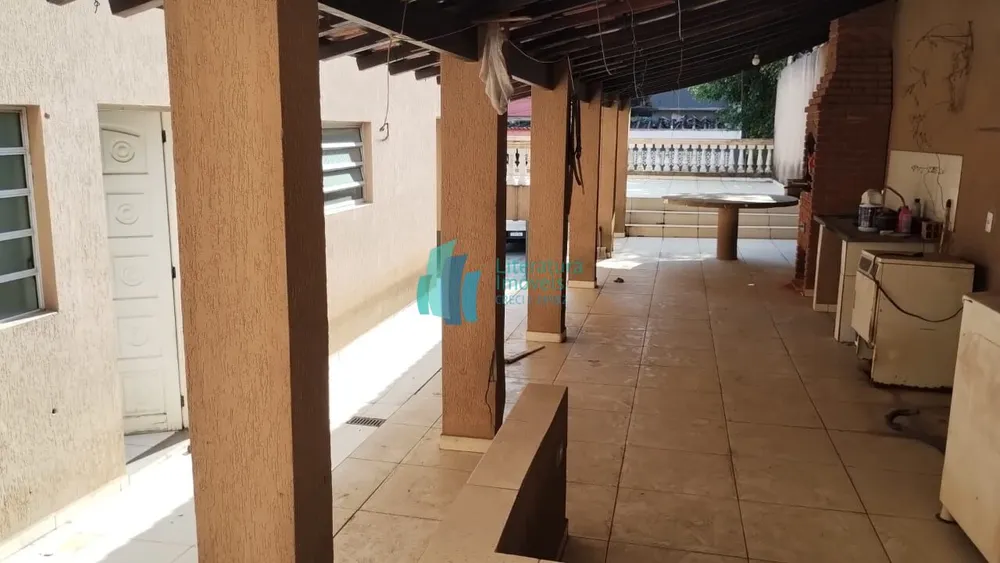 Casa, 2 quartos, 320 m² - Foto 1