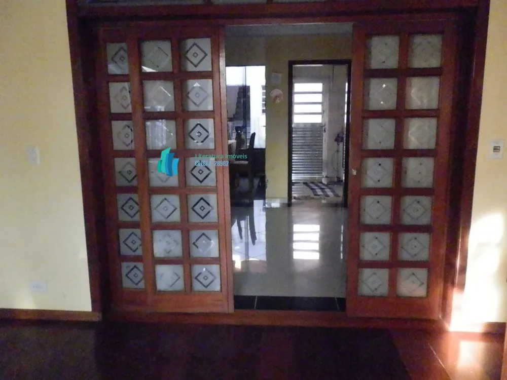 Sobrado, 4 quartos, 405 m² - Foto 1