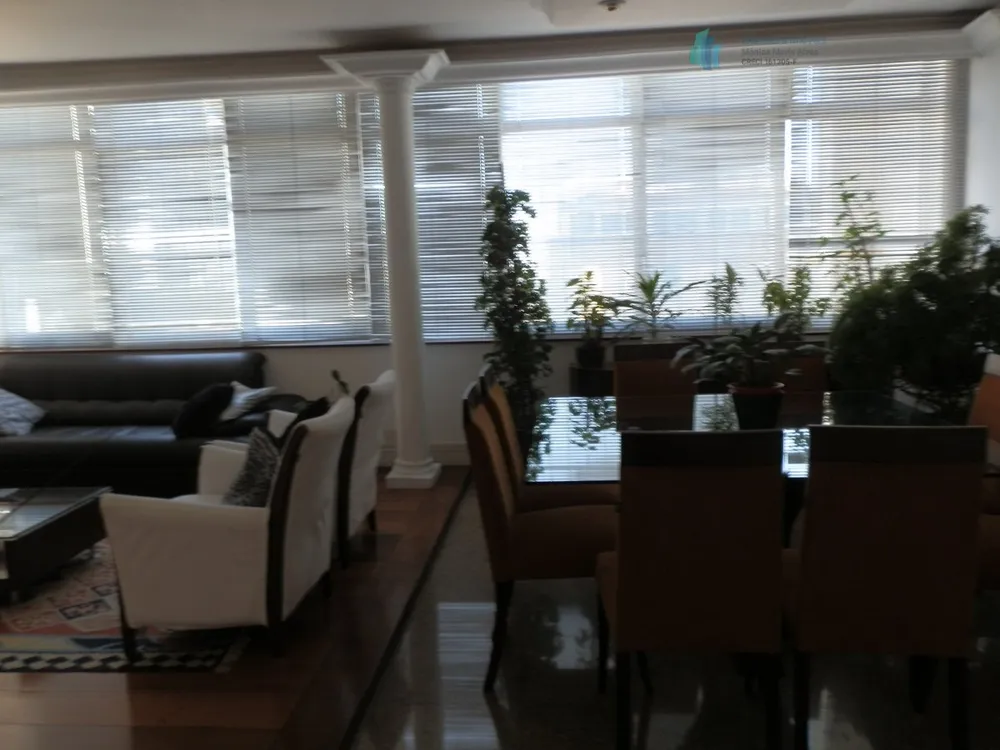 Apartamento, 3 quartos, 160 m² - Foto 2