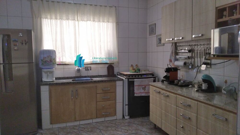 Sobrado, 4 quartos, 222 m² - Foto 1
