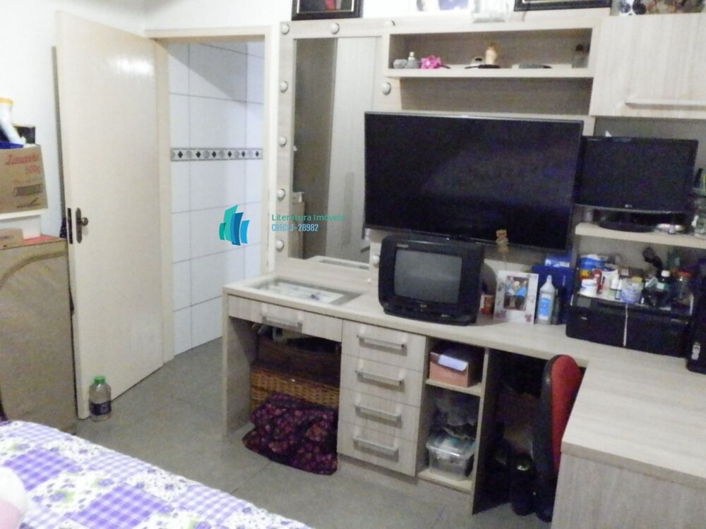 Sobrado, 4 quartos, 242 m² - Foto 1