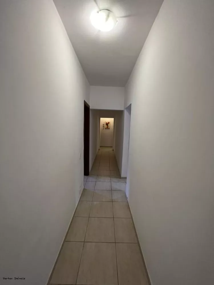 Casa, 5 quartos, 254 m² - Foto 4