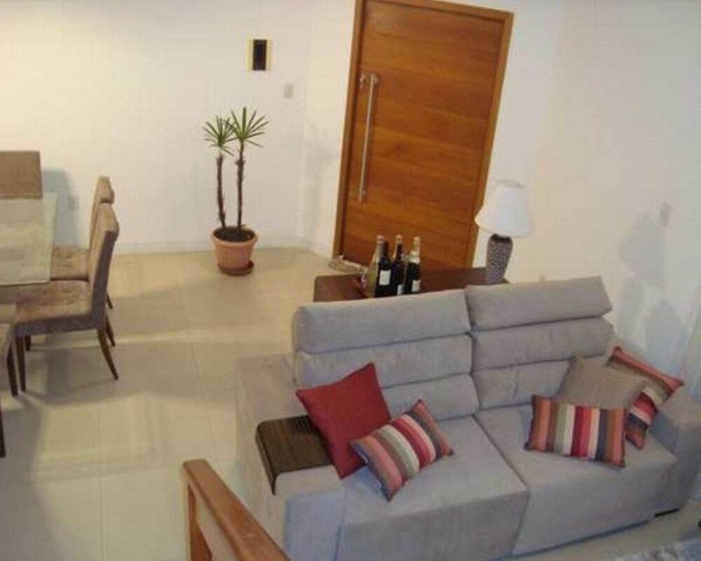 Casa, 3 quartos, 200 m² - Foto 1