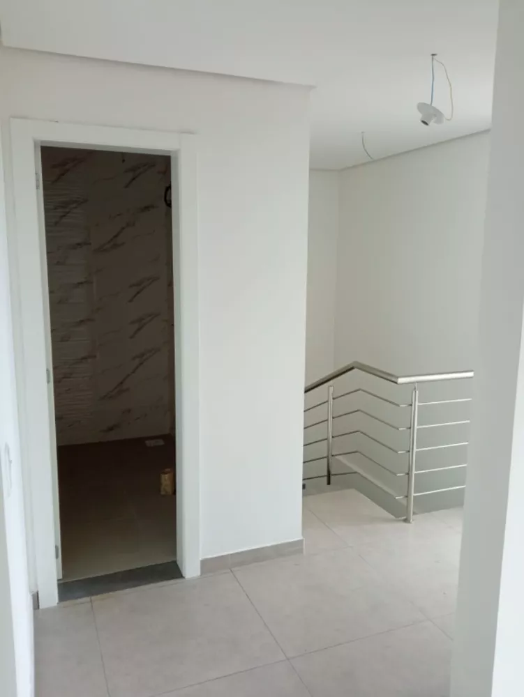 Casa à venda com 3 quartos, 190m² - Foto 8