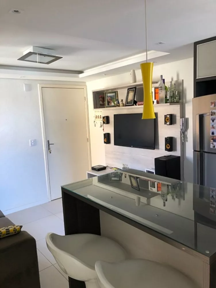 Apartamento à venda com 2 quartos, 45m² - Foto 1