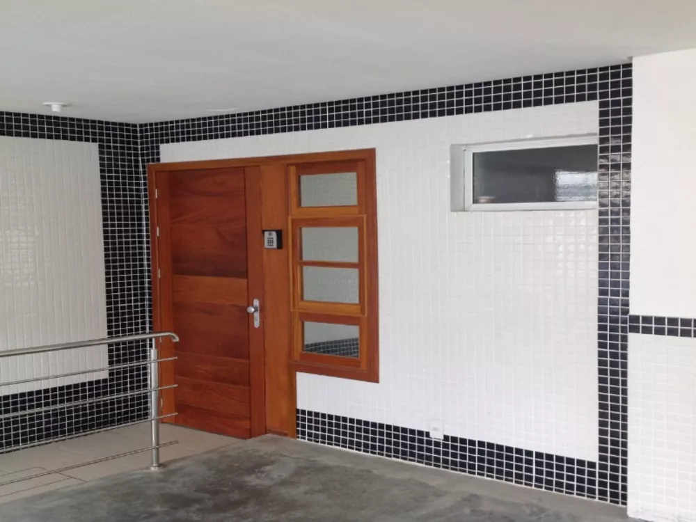 Apartamento à venda com 2 quartos, 71m² - Foto 3