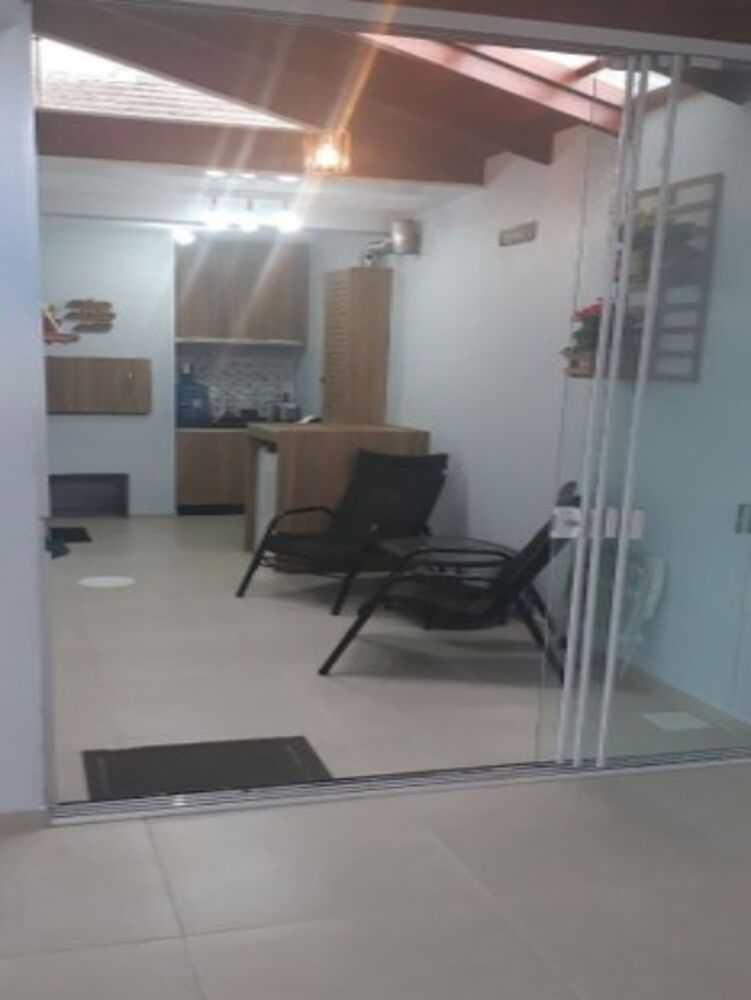 Casa à venda com 3 quartos, 120m² - Foto 4