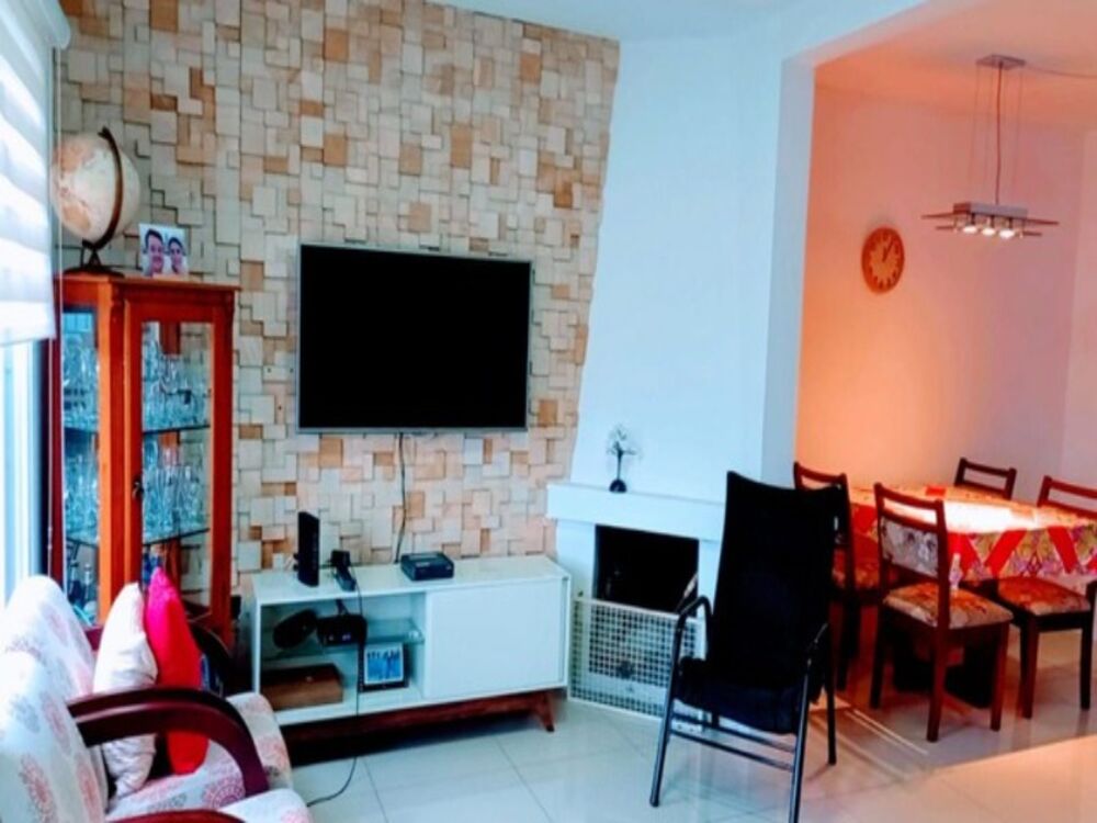 Casa à venda com 3 quartos, 120m² - Foto 3
