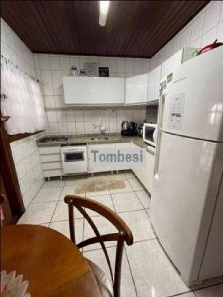 Casa à venda com 3 quartos, 140m² - Foto 3