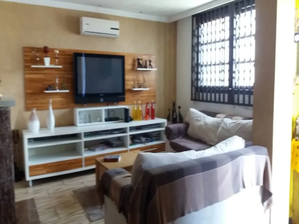 Casa, 3 quartos, 200 m² - Foto 6