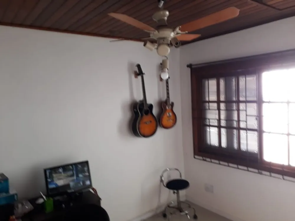 Casa, 4 quartos, 237 m² - Foto 10
