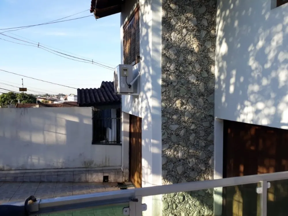 Casa, 4 quartos, 237 m² - Foto 11