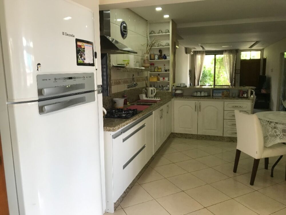 Casa, 3 quartos, 204 m² - Foto 2