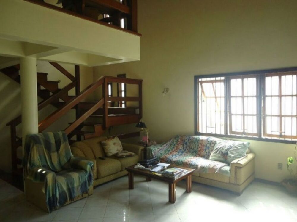 Casa, 3 quartos, 226 m² - Foto 1