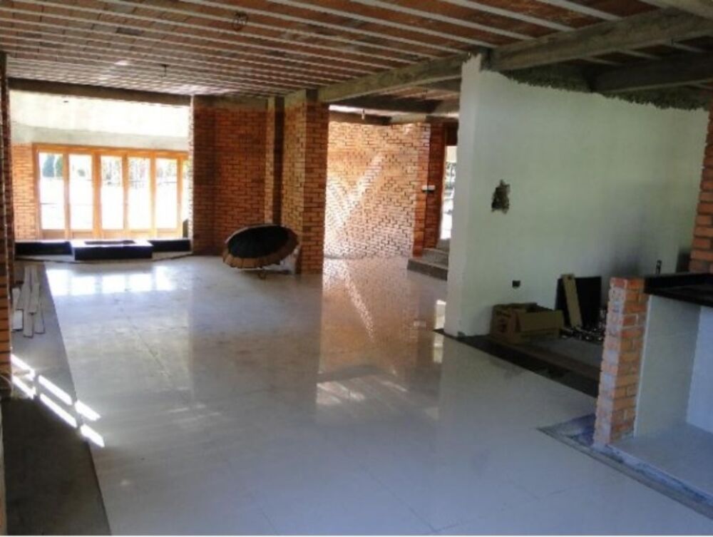 Casa de Condomínio à venda com 3 quartos, 480m² - Foto 1