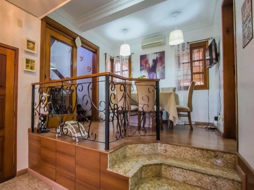 Casa à venda com 3 quartos, 166m² - Foto 5