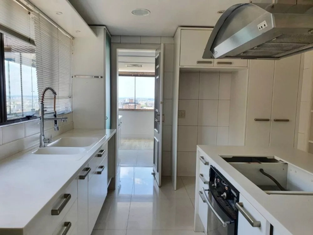 Apartamento, 3 quartos, 230 m² - Foto 4