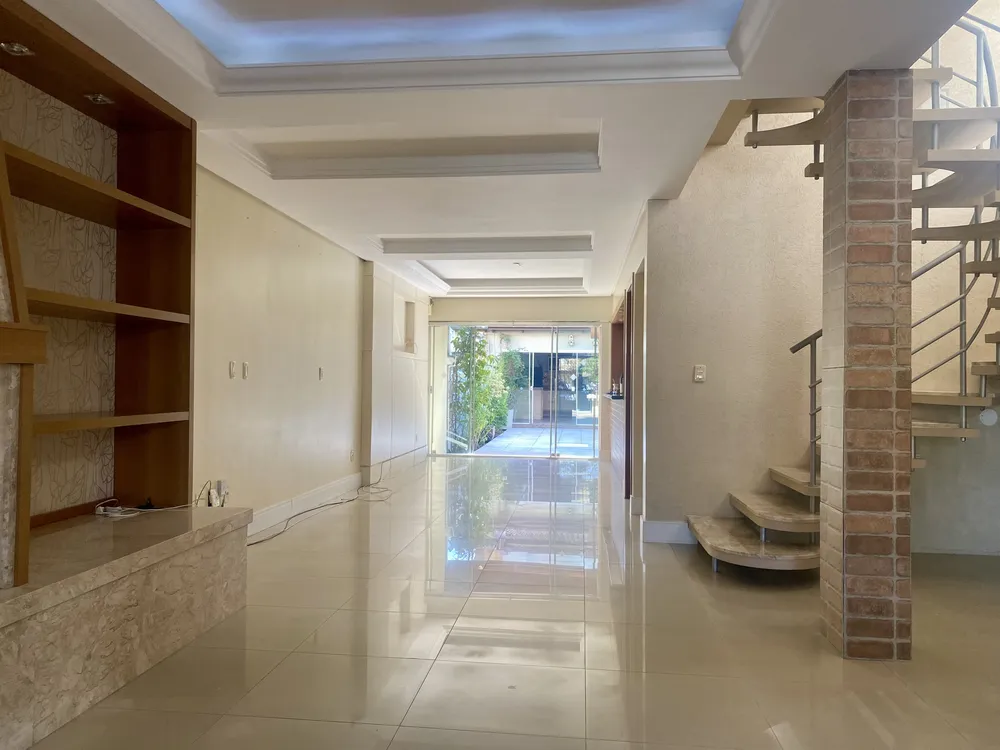 Casa, 3 quartos, 313 m² - Foto 4