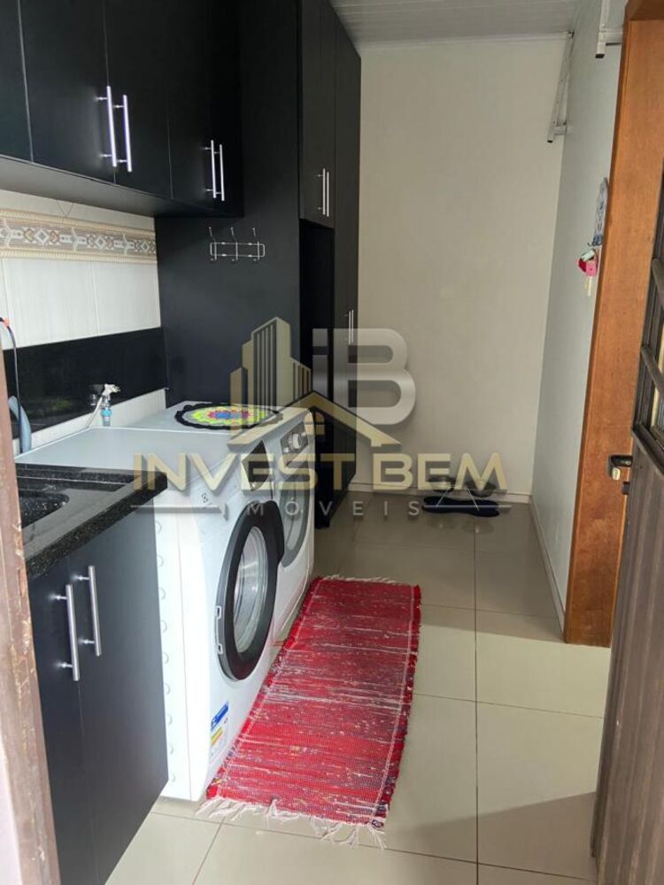Casa à venda com 3 quartos, 120m² - Foto 1