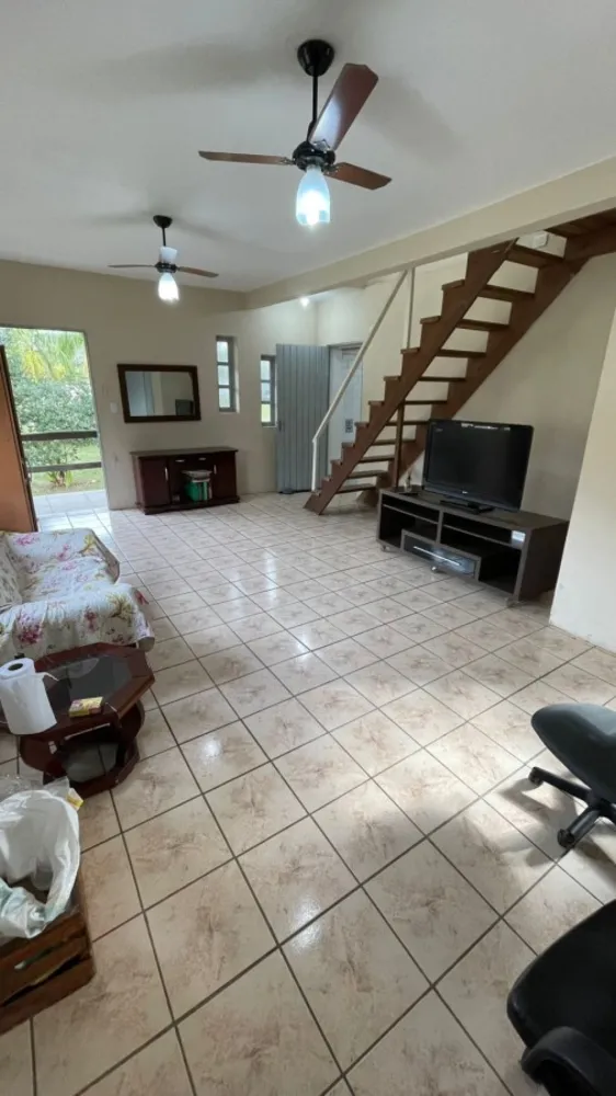 Sítio, 2 quartos, 3000 m² - Foto 1