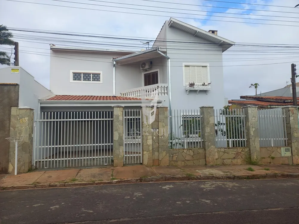 Sobrado, 1 quarto, 600 m² - Foto 1