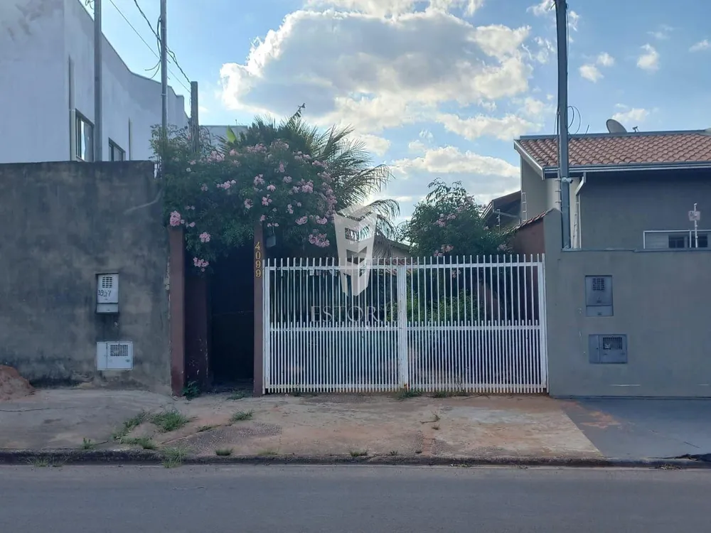 Casa, 2 quartos, 370 m² - Foto 1