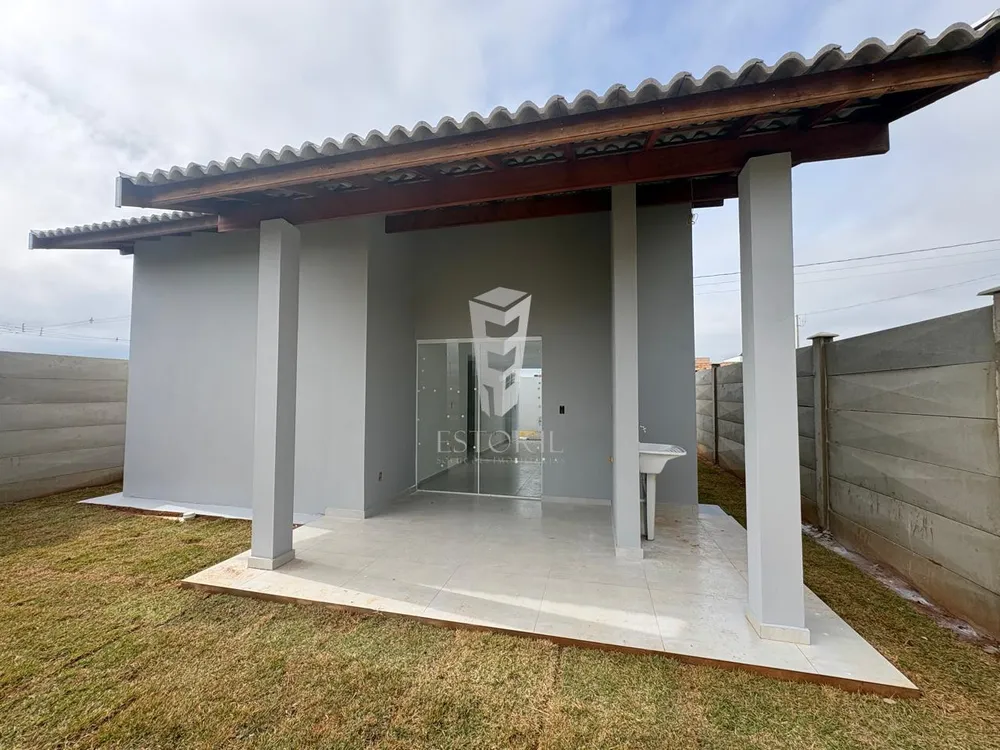 Casa, 2 quartos, 200 m² - Foto 1