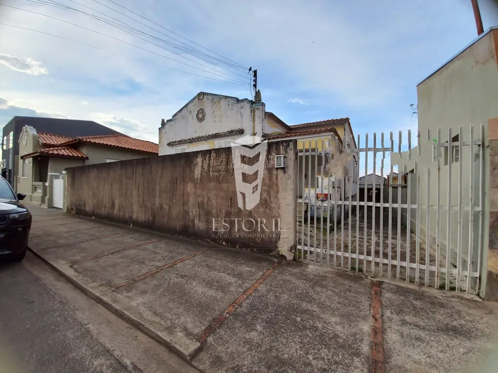 Casa, 2 quartos, 548 m² - Foto 1