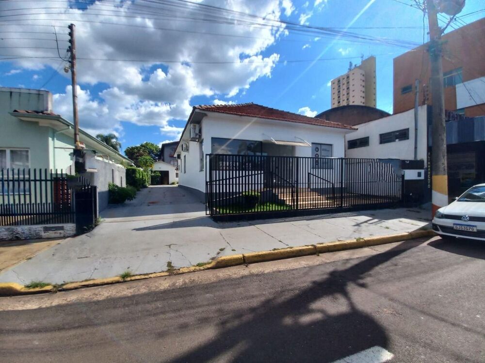 Prédio Inteiro para alugar com 3 quartos, 450m² - Foto 19