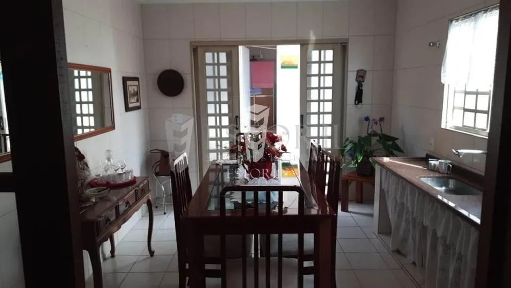 Casa, 3 quartos, 250 m² - Foto 7