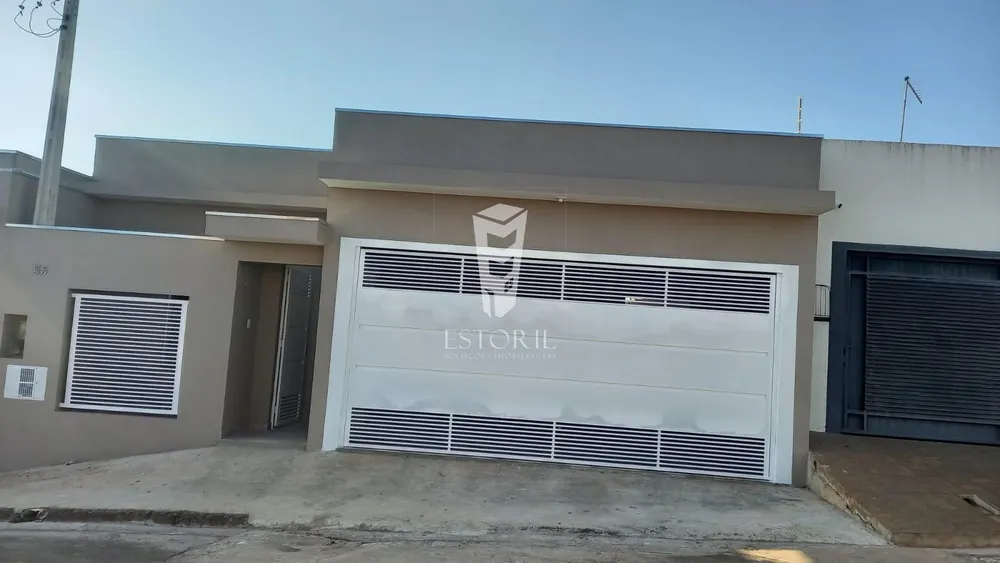 Casa, 2 quartos, 200 m² - Foto 1