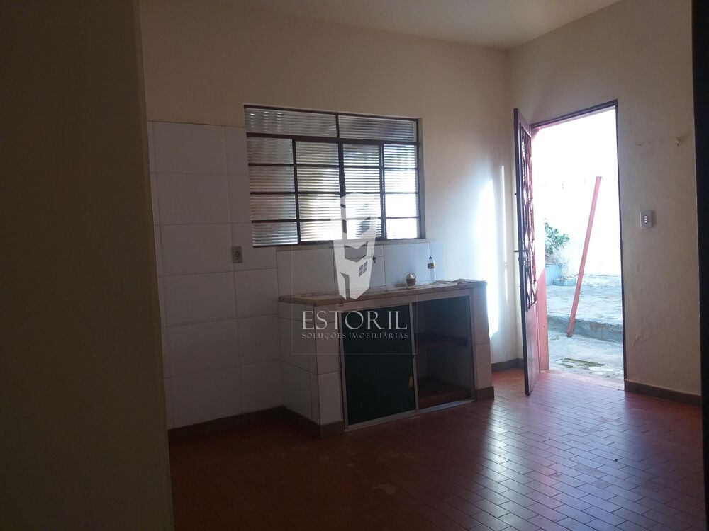 Casa, 2 quartos, 150 m² - Foto 1