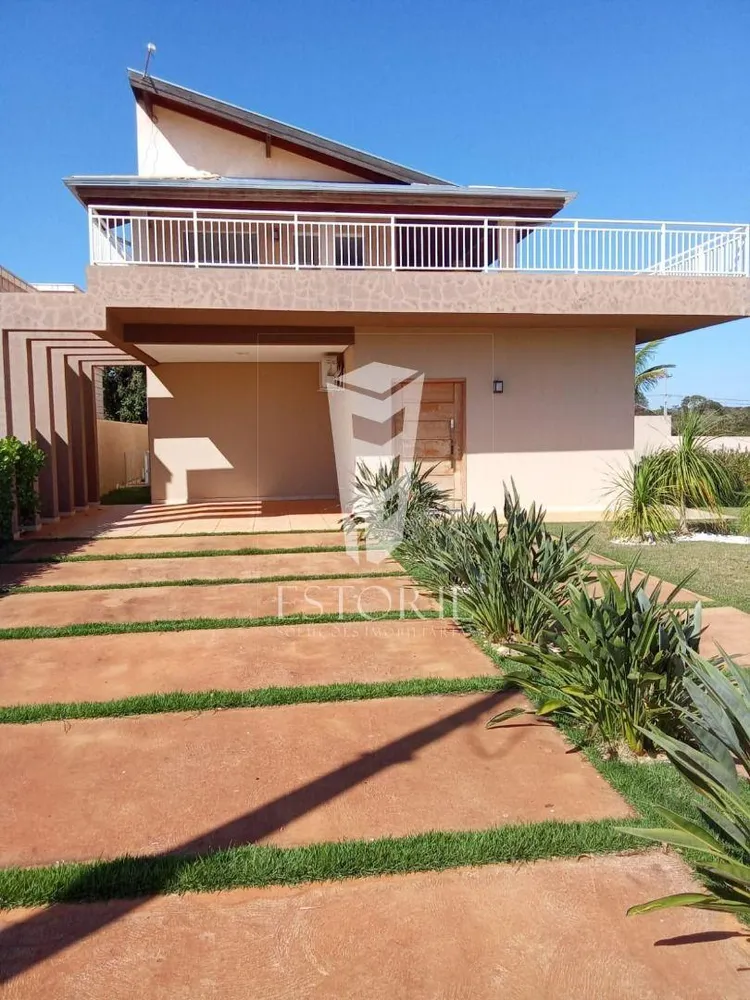 Sobrado, 3 quartos, 600 m² - Foto 1