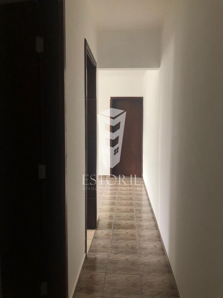 Casa à venda com 2 quartos, 194m² - Foto 3