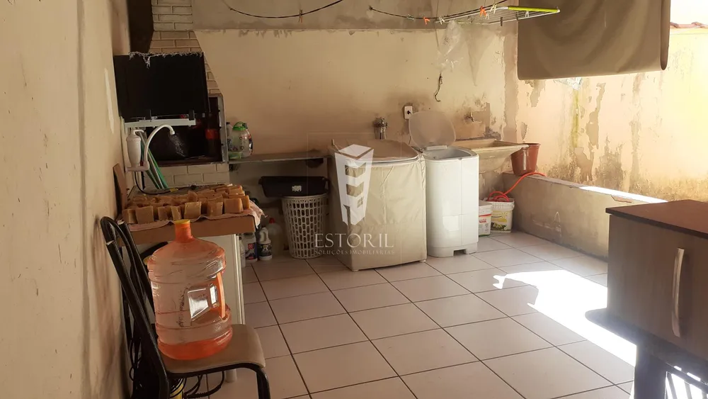 Casa, 3 quartos, 200 m² - Foto 2