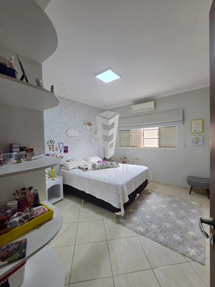 Casa, 3 quartos, 364 m² - Foto 2