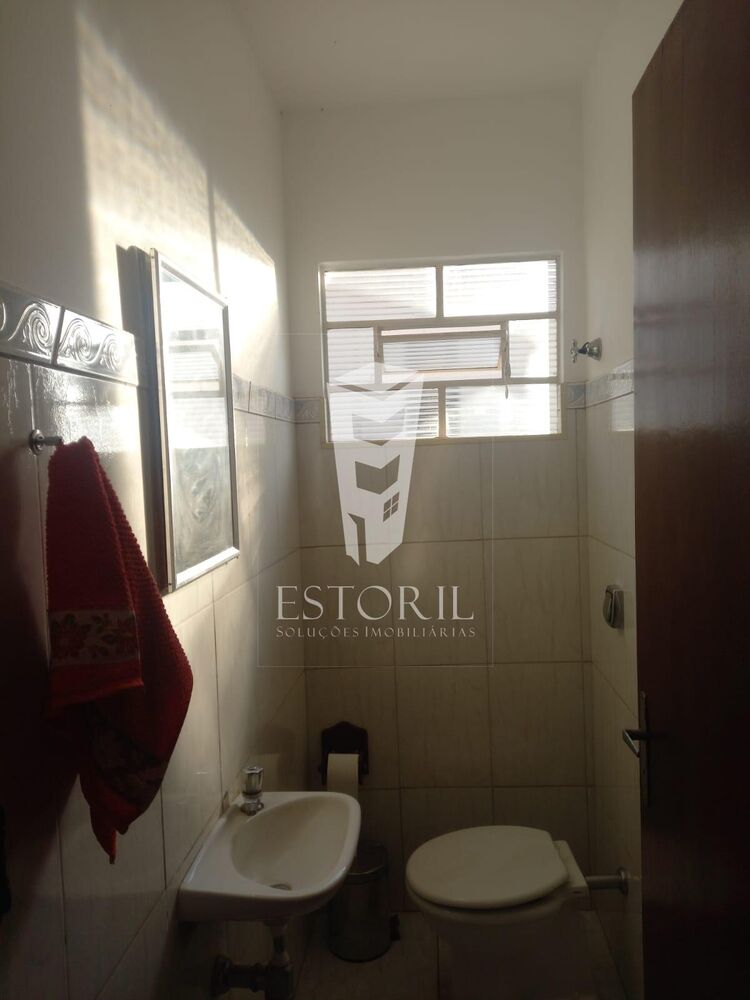 Casa à venda com 2 quartos, 300m² - Foto 24