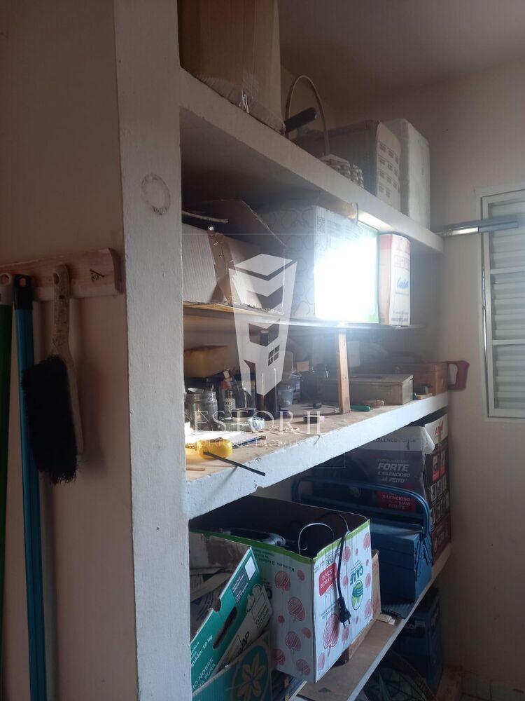 Casa à venda com 2 quartos, 300m² - Foto 18