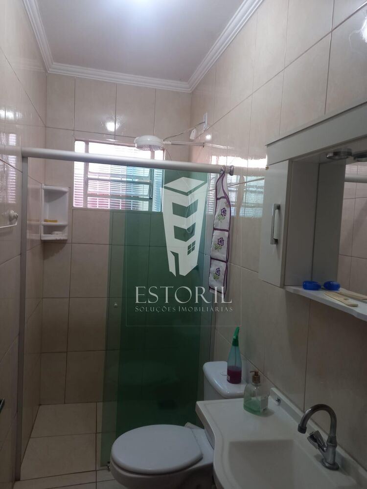 Casa à venda com 2 quartos, 300m² - Foto 12