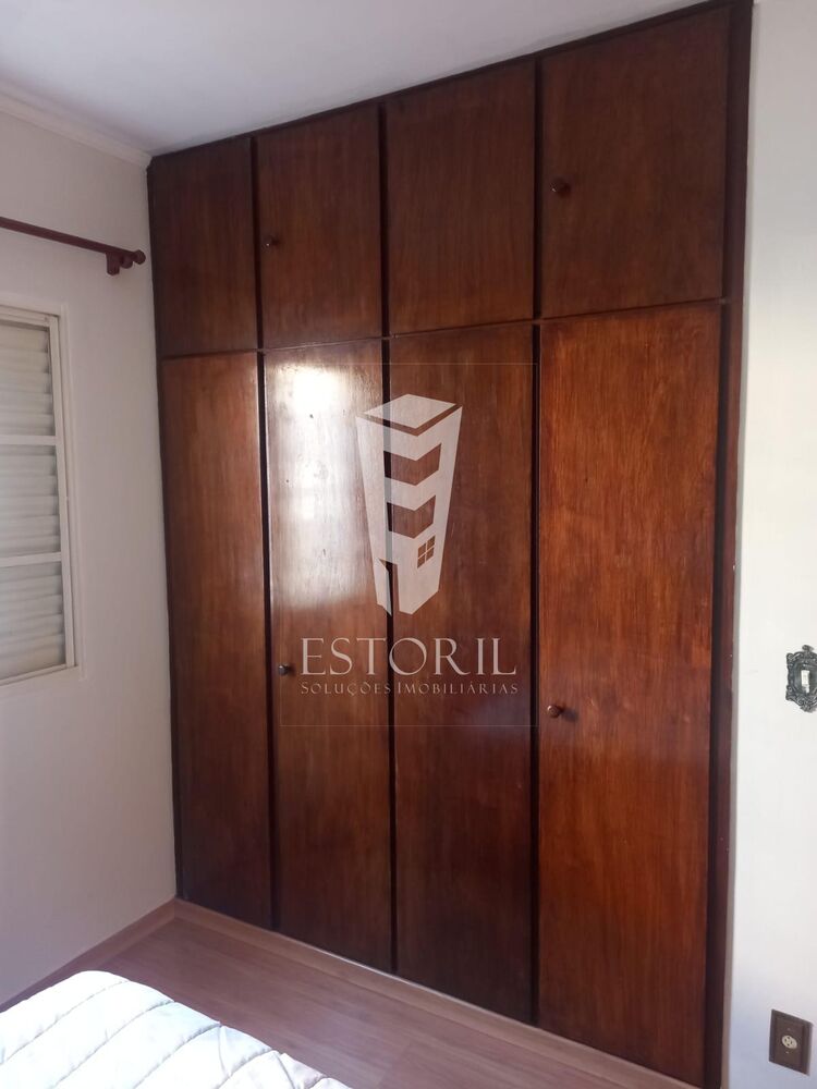 Casa à venda com 2 quartos, 300m² - Foto 4