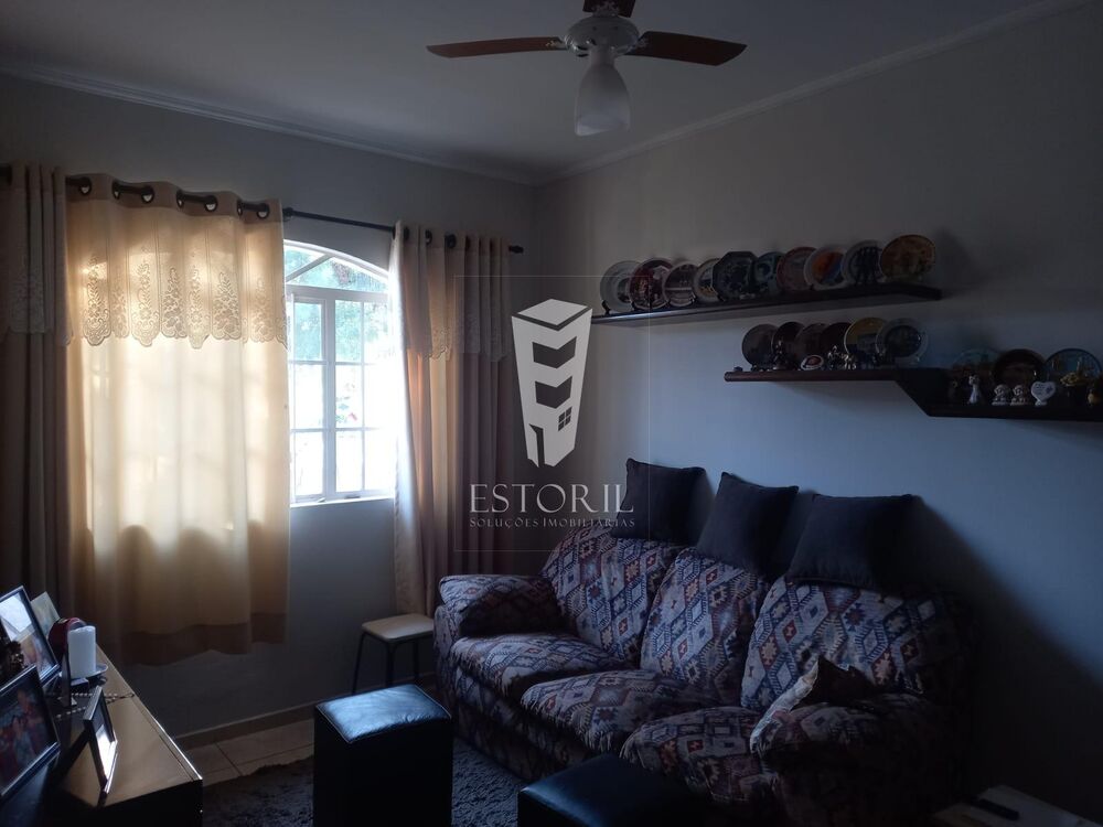Casa à venda com 2 quartos, 300m² - Foto 6
